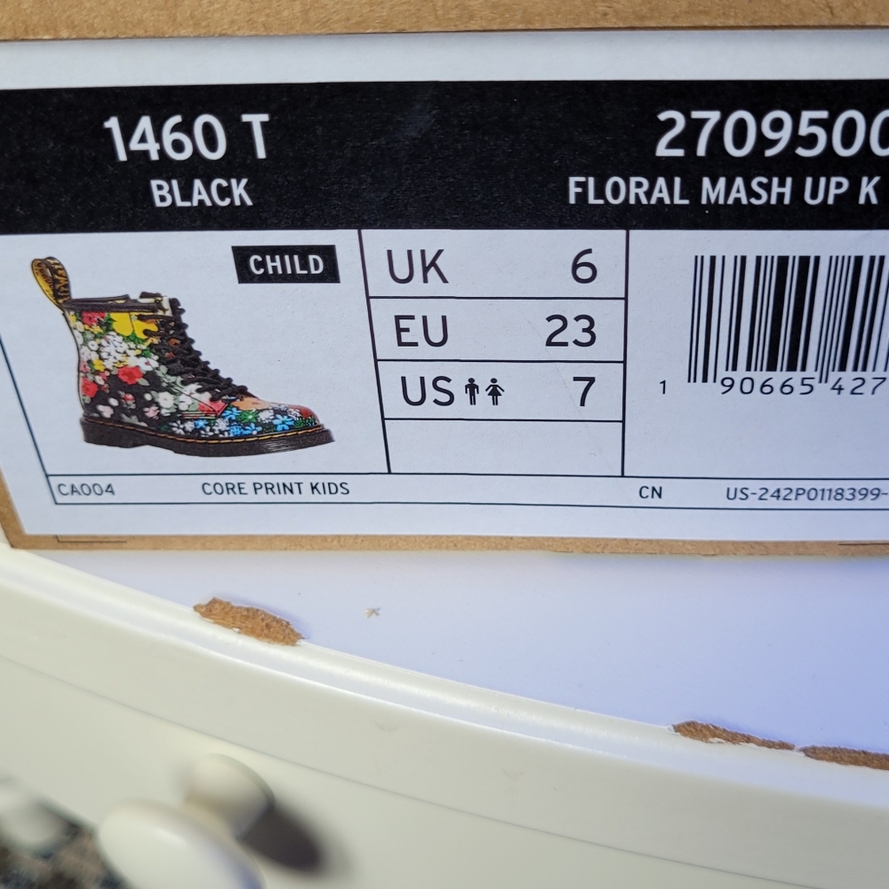 Dr. Martens Kids Floral 1460 Boots - Size 8 US - Picture 6 of 6